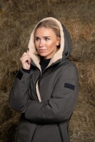 Pikeur Damen Raincoat wasserdichter Mantel Teddy-Abfütterung deep Khaki HW 2025
